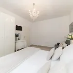 Square Luxury Boutique 3* Zadar