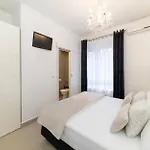 Square Luxury Boutique Gostinjska kuća
