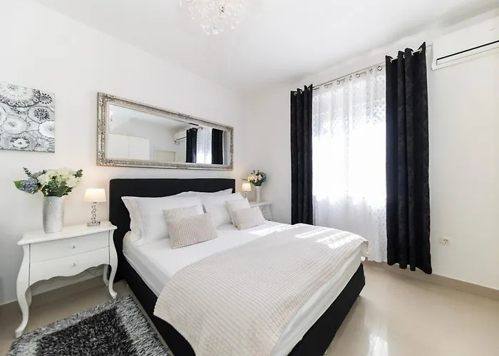 Square Luxury Boutique Zadar