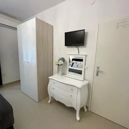 Gasthuis Square Zadar